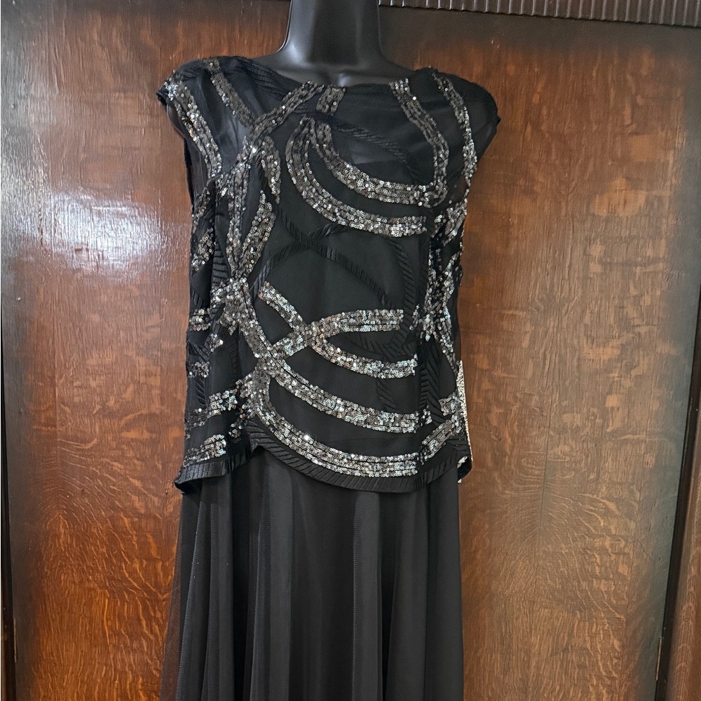 Kay Unger Black Evening Gown NWT